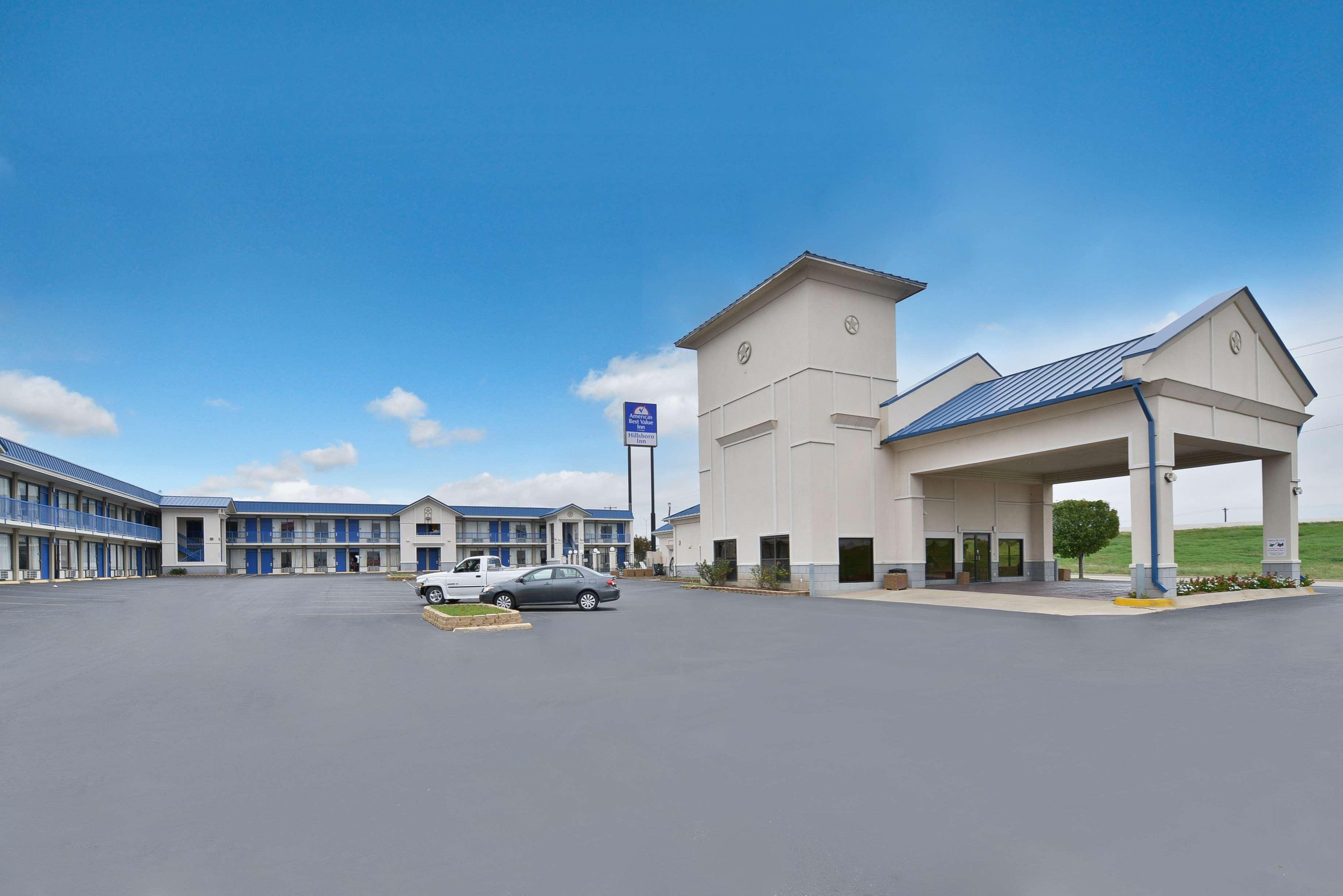 Americas Best Value Inn Hillsboro Eksteriør bilde