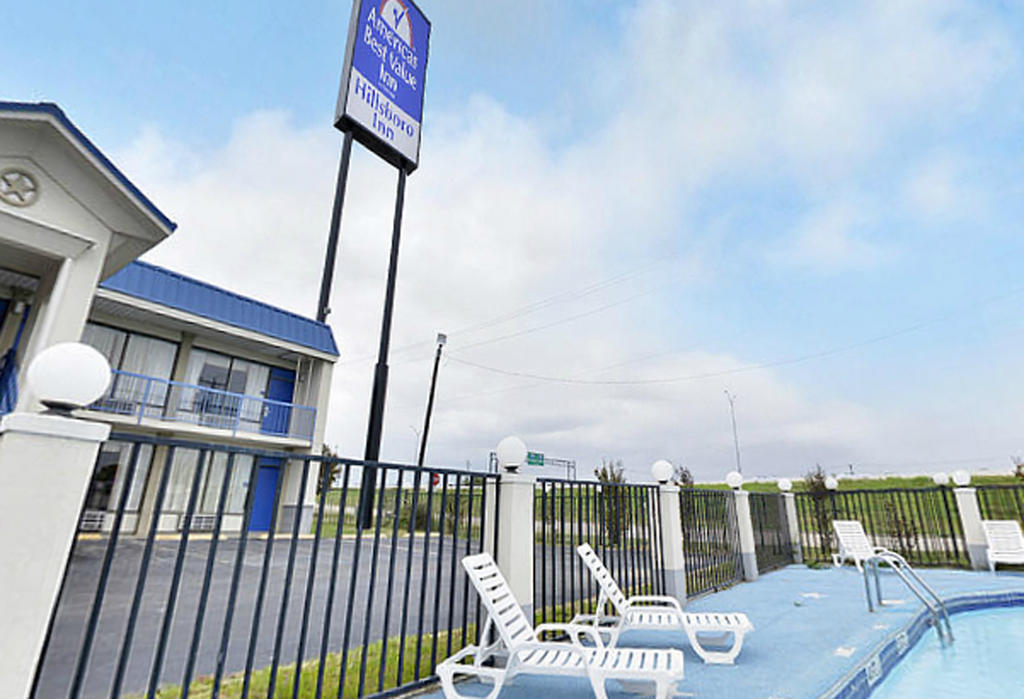 Americas Best Value Inn Hillsboro Eksteriør bilde