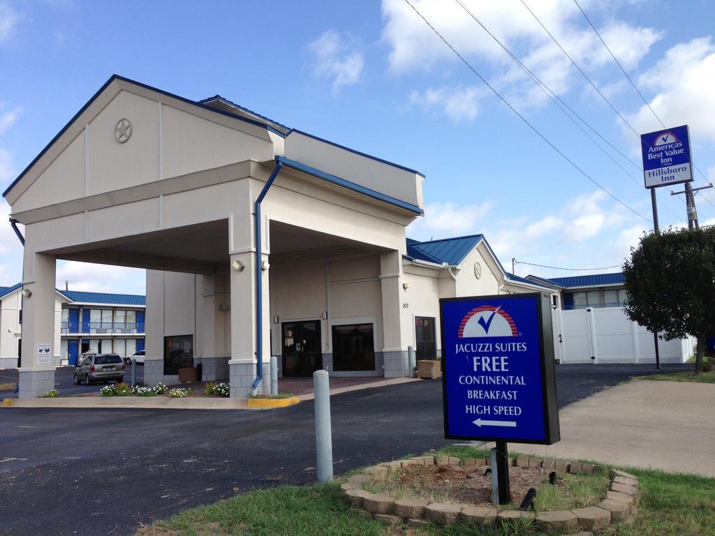 Americas Best Value Inn Hillsboro Eksteriør bilde